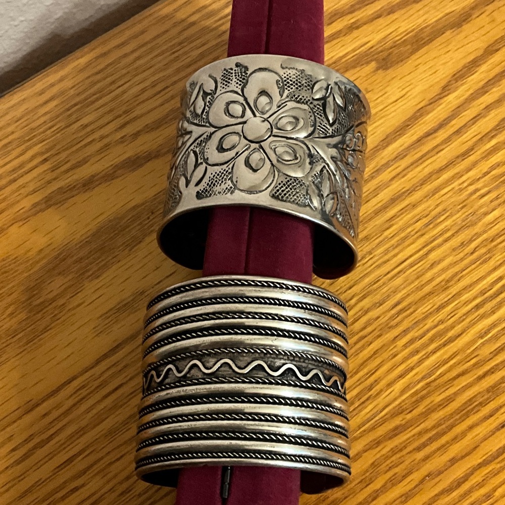 Silver Floral and Striped Cuff Bracelet Set